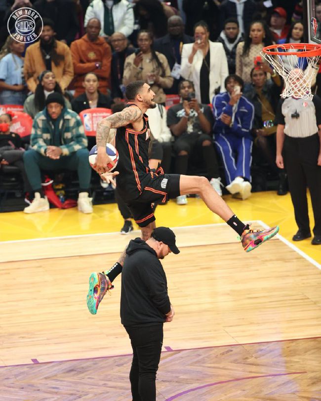 了媒体与球 了媒体与球