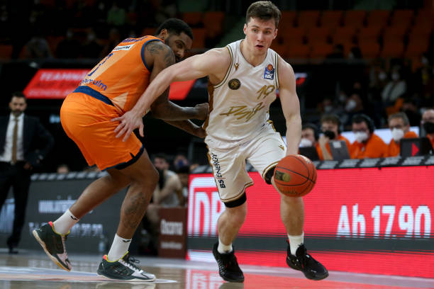 与伦纳德的 与伦纳德的