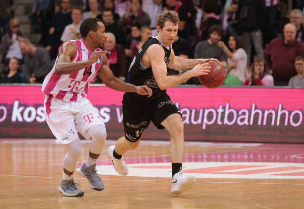 也让其他球 也让其他球