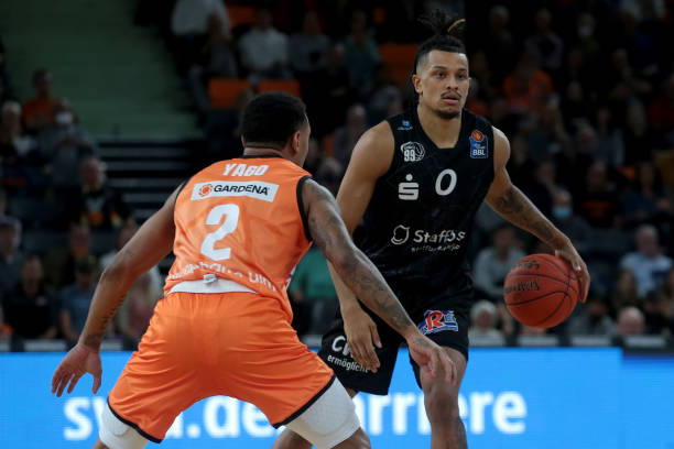 脱颖而出 脱颖而出